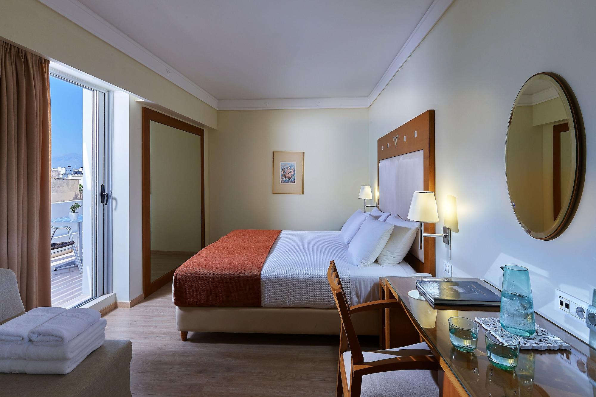 โรงแรมเอเทรียน Heraklion  ภายนอก รูปภาพ