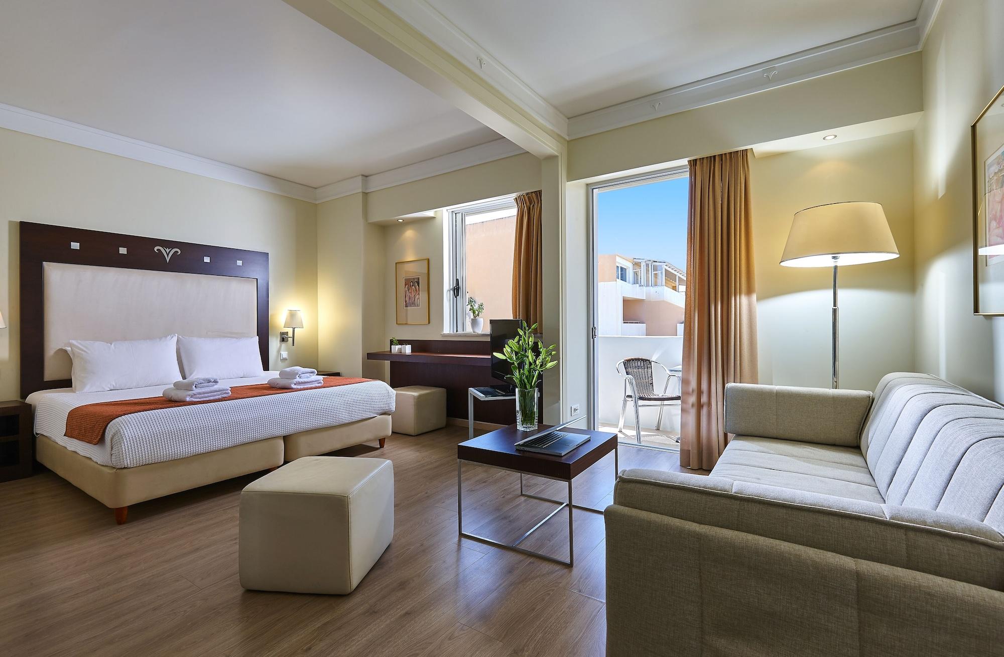 โรงแรมเอเทรียน Heraklion  ภายนอก รูปภาพ