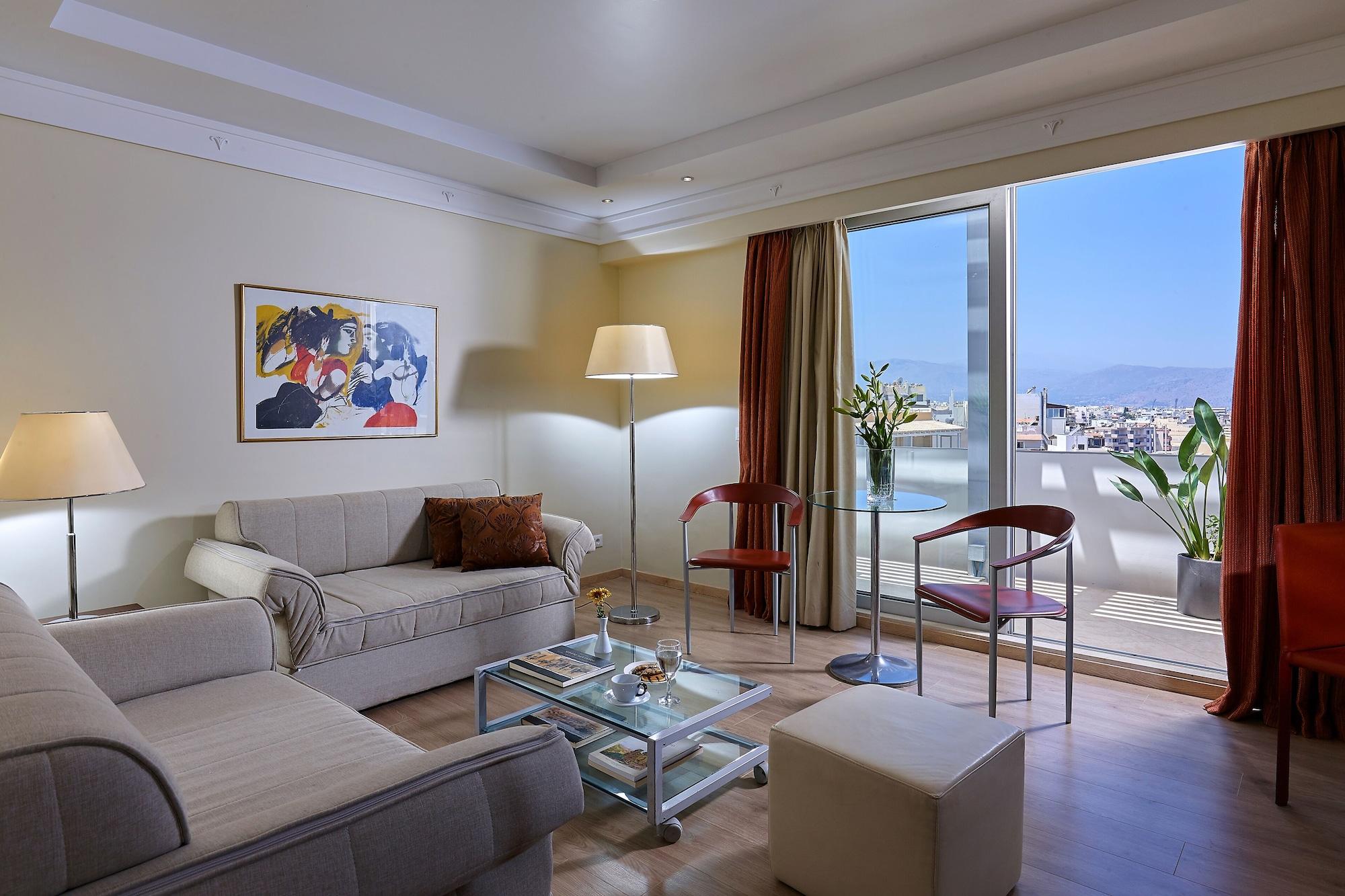 โรงแรมเอเทรียน Heraklion  ภายนอก รูปภาพ