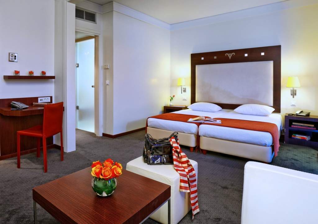 โรงแรมเอเทรียน Heraklion  ห้อง รูปภาพ