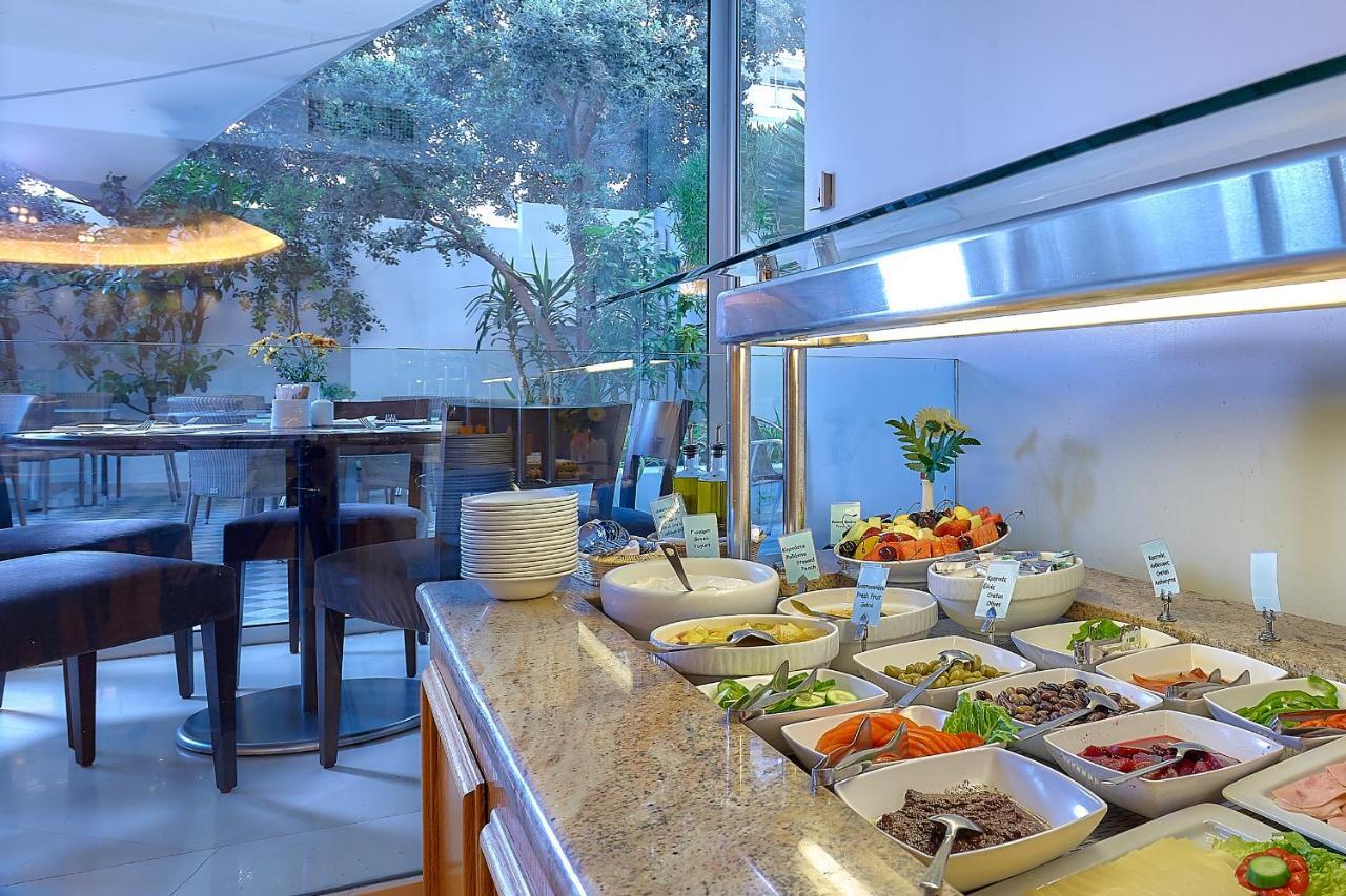 โรงแรมเอเทรียน Heraklion  ภายนอก รูปภาพ